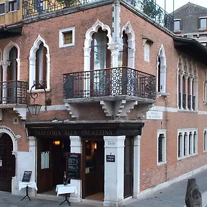2* Pensión Palazzina Veneziana